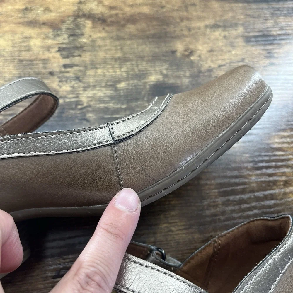 Cobb Hill Taupe Brown Leather Women's Mary Janes Low Heel Pumps Shoes Size 6.5 - Picture 5 of 9